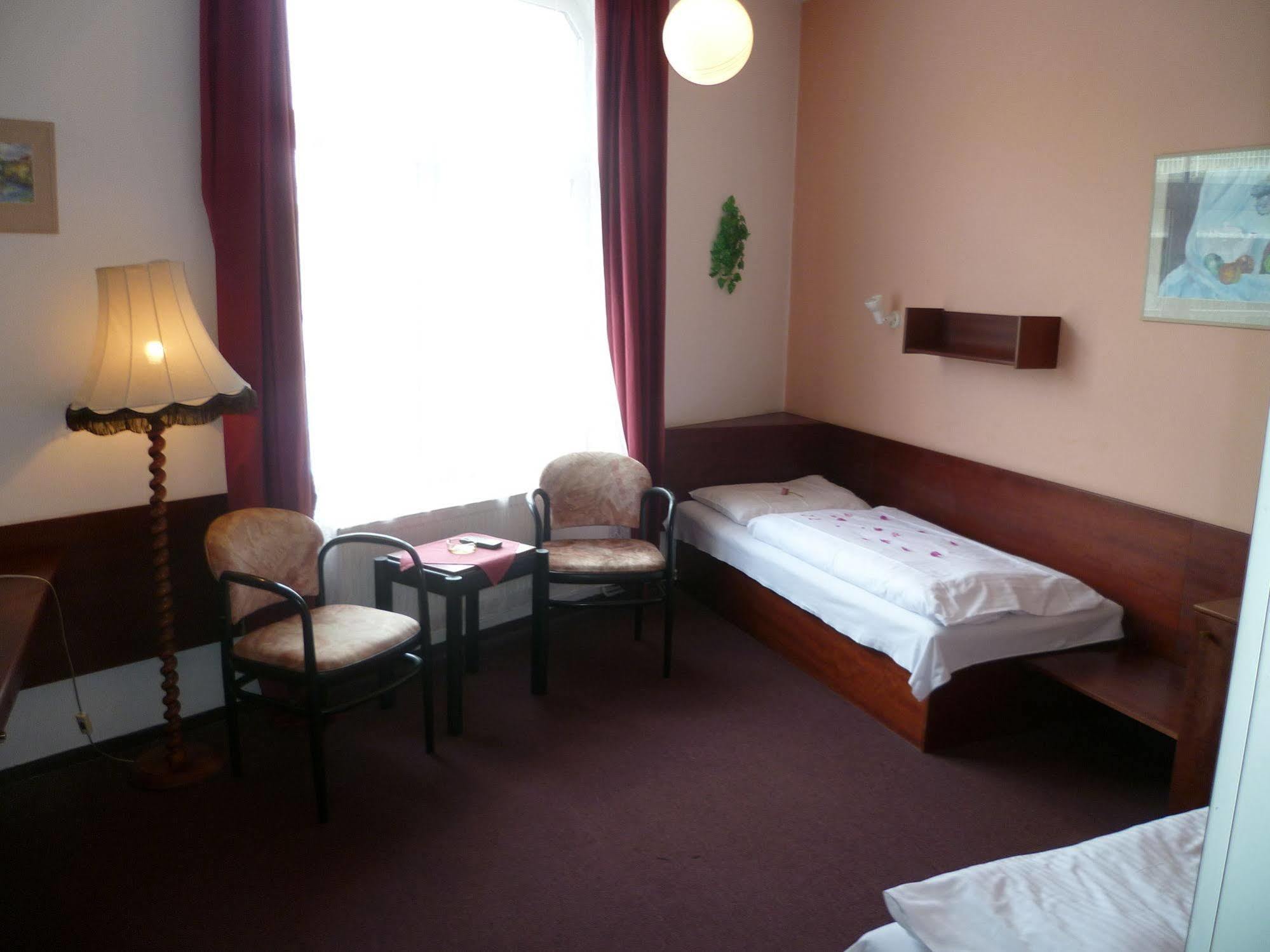 Hotel Jerabek Прага Екстериор снимка