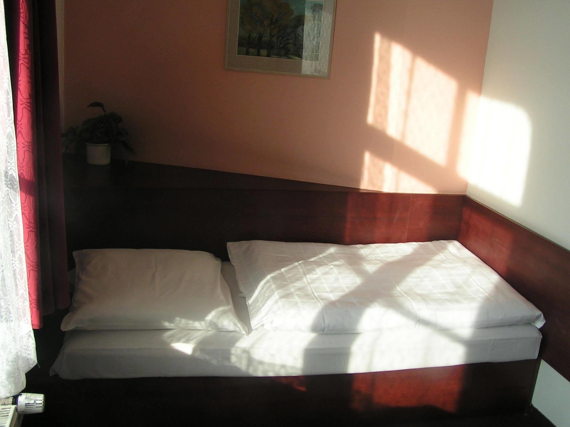 Hotel Jerabek Прага Екстериор снимка